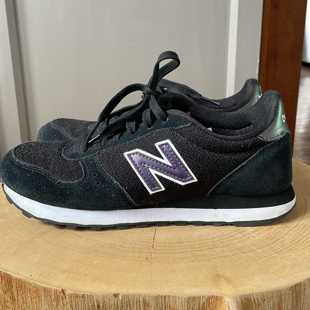 Women’s New Balance 311 Sneakers Sz 7.5 - Picture 4 of 5